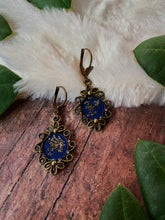 Load image into Gallery viewer, Navy Victorian Queen Anne&#39;s Lace Earrings
