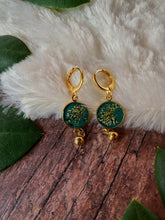 Load image into Gallery viewer, Turqoise Queen Anne&#39;s Earrings
